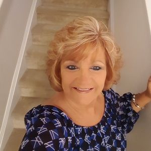 Meet your Posher, Robin